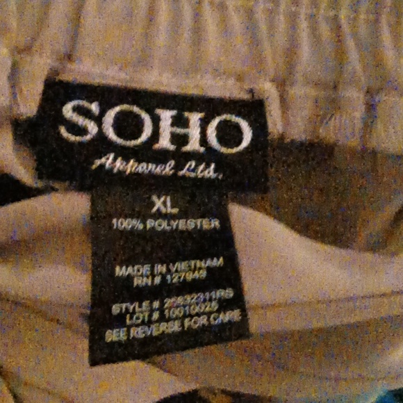 SOHO apparel ltd beige button skirt with sash never worn - Picture 4 of 5